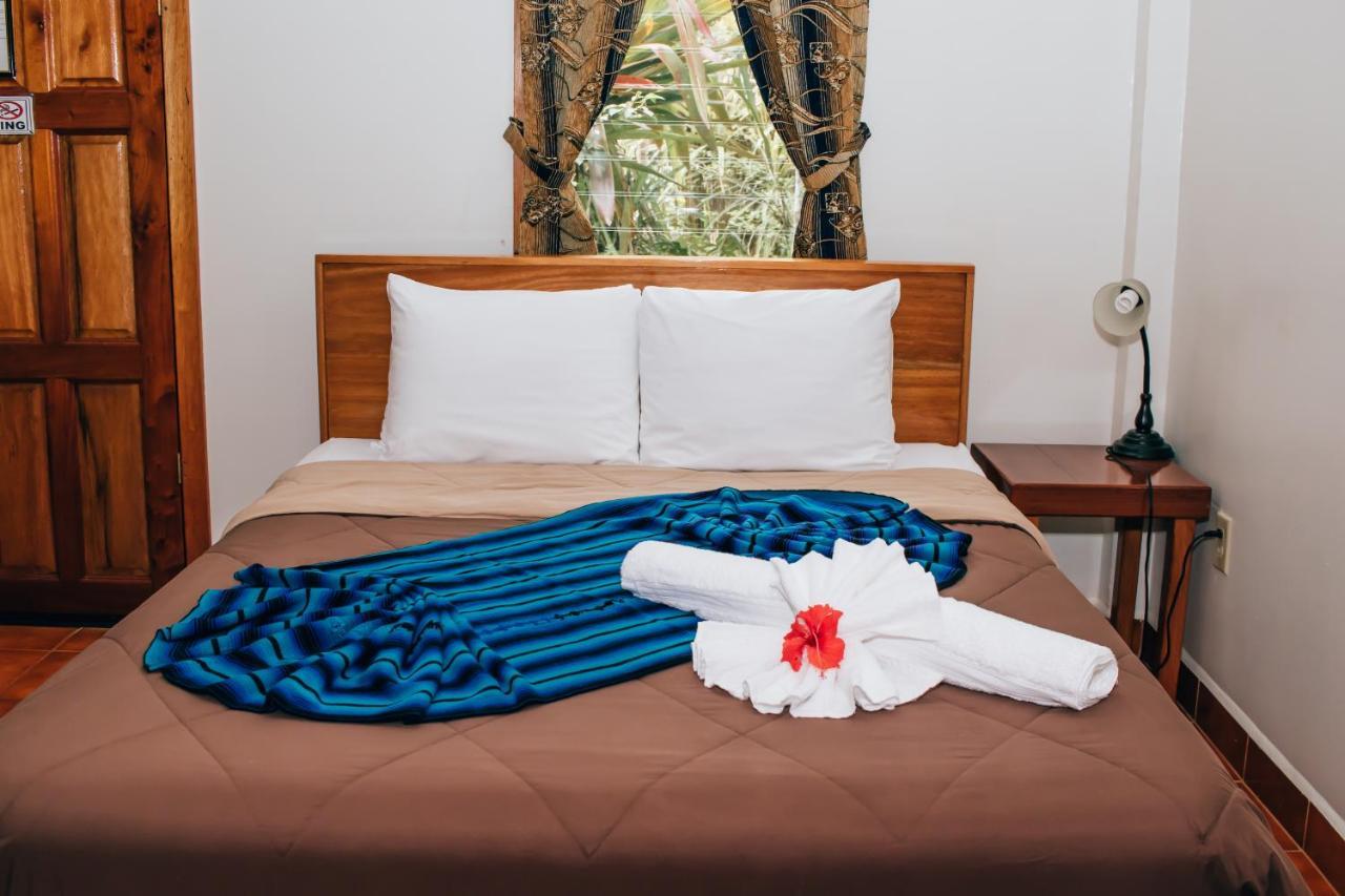 Mariposa Jungle Lodge ซานอิกนาซิโอ ภายนอก รูปภาพ